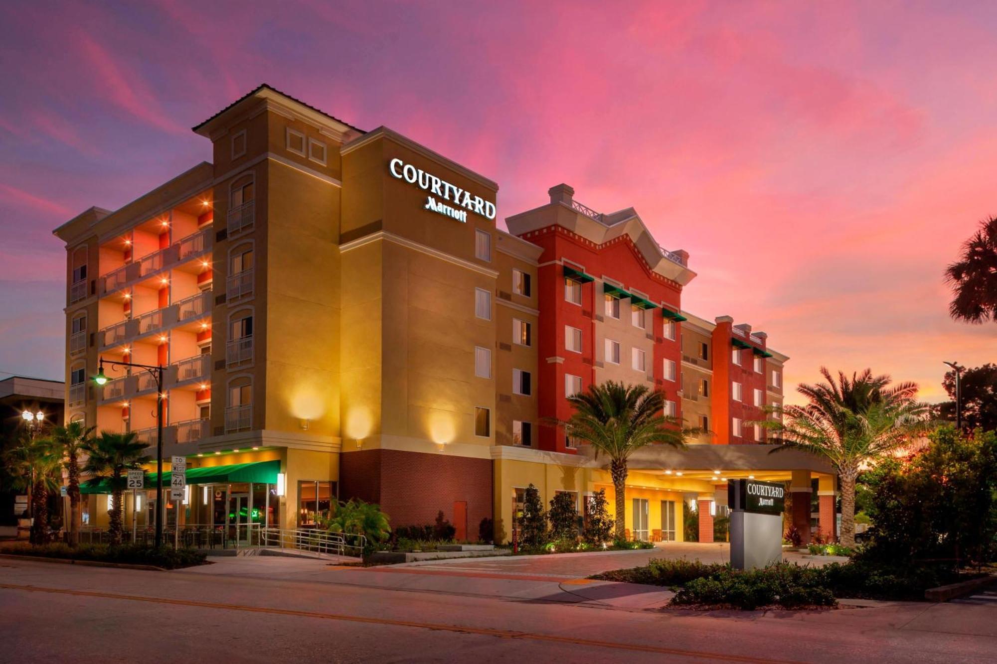Courtyard By Marriott Deland Historic Downtown Hotel Ngoại thất bức ảnh